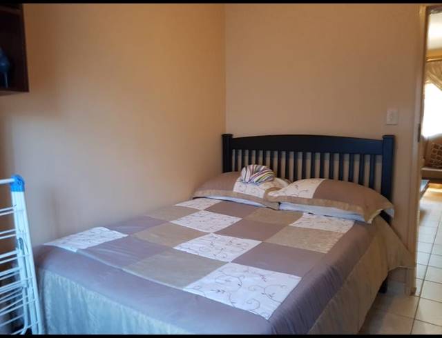 2 BEDROOM PROPERTY TO RENT IN CLUBVIEW